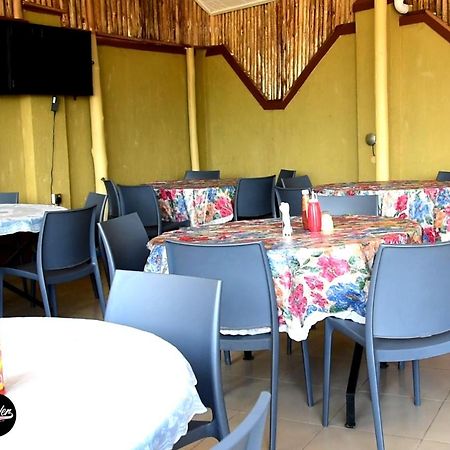 Golden View Hotel Ibanda Exterior foto